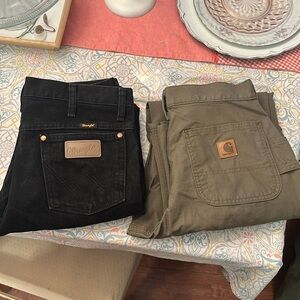Carhartt 30x30 
Wranglers Cowboy Cut 31x30